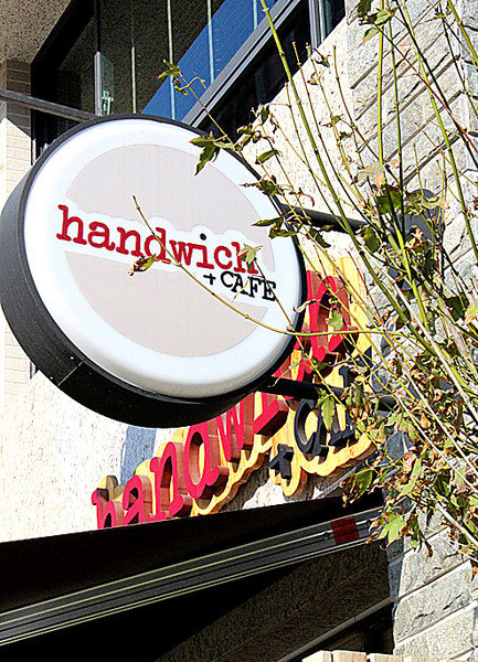 漢明治 handwich+cafe(美術館店)：高雄 棉花糖也來牽絲這一招<漢明治>